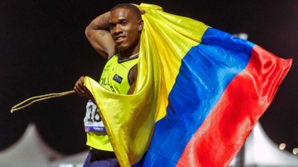 Ronal-Longa-100-metros-Asunción-2025-bandera